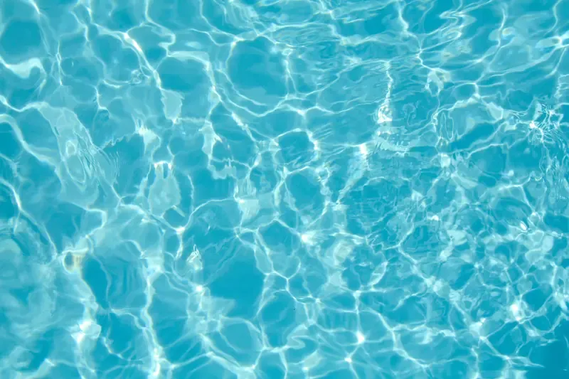 Rehausser le fond d'une piscine trop profonde